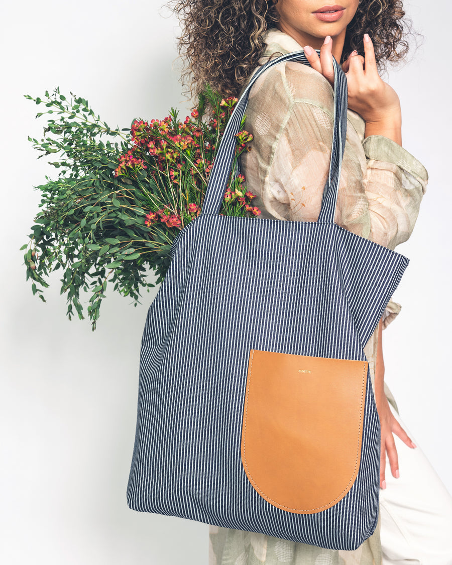 SUSTAINABLE LARGE CALI STRIP TOTE