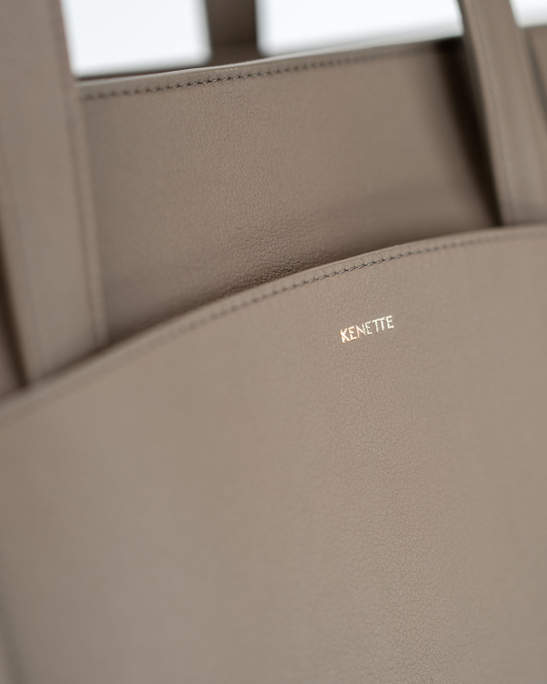 (NEW) ITALIAN ZIP TOTE