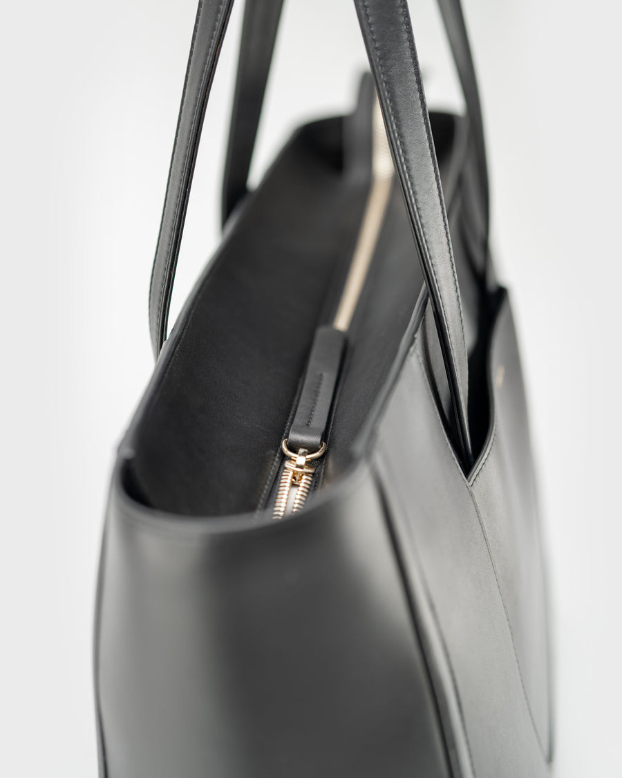 (NEW) ITALIAN ZIP TOTE